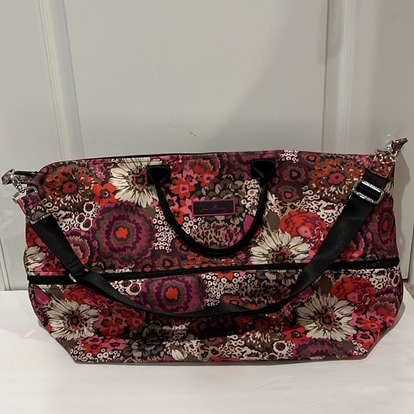 Vera Bradley Expandable Travel Tote Bag in Rosewood Pattern‎ - Picture 6 of 15